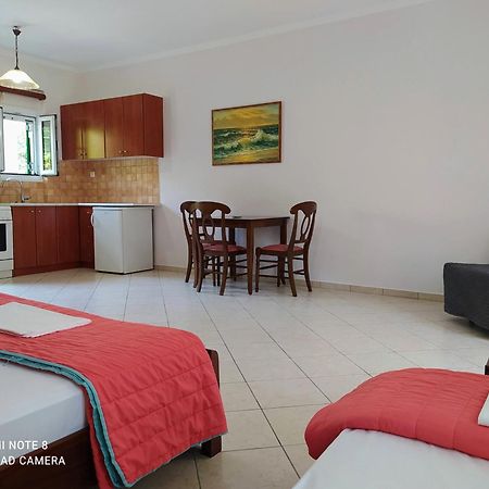 Oasis Exclusive Aparthotel Parga Bilik gambar